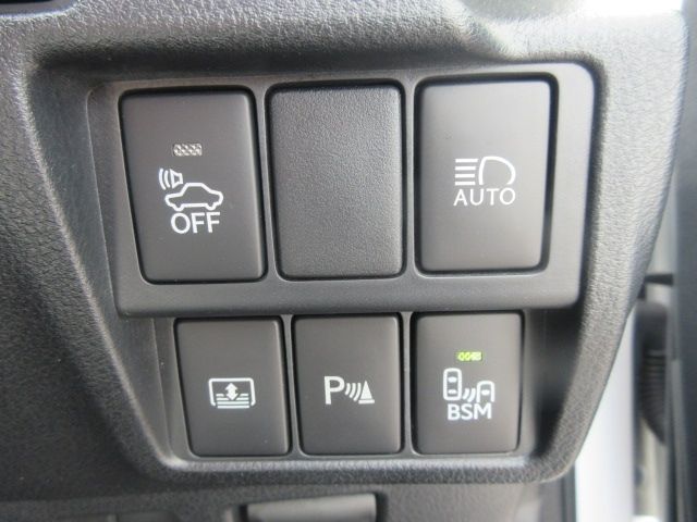 Lexus IS 2017-11 11191-15