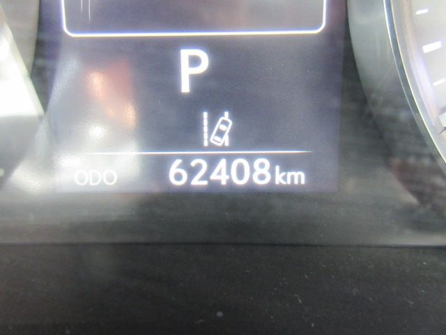Lexus IS 2017-11 11191-22