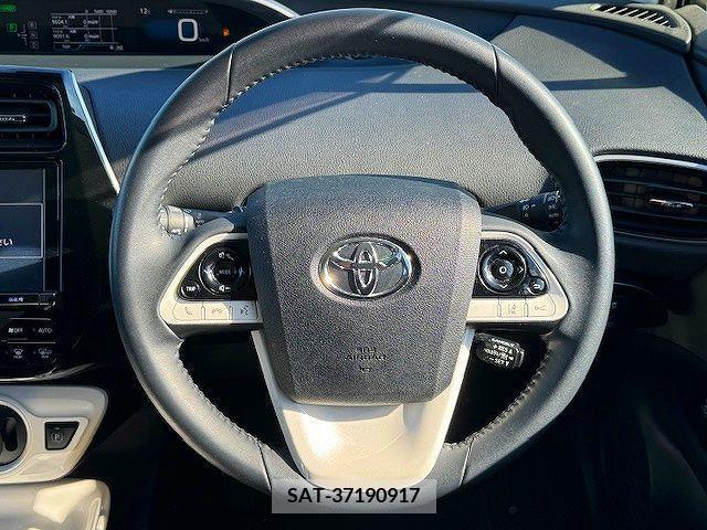 Toyota PRIUS 2016-07 223626-12