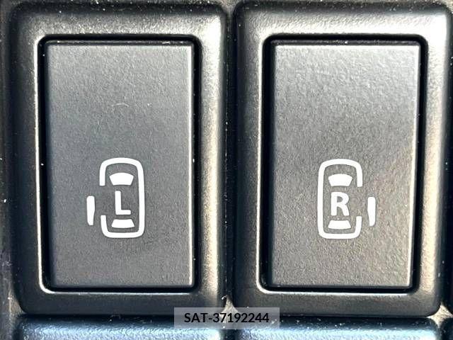 Suzuki SPACIA 2017-05 385747-4