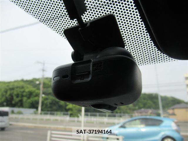Mitsubishi ECLIPSE CROSS 2019-05 267877-7
