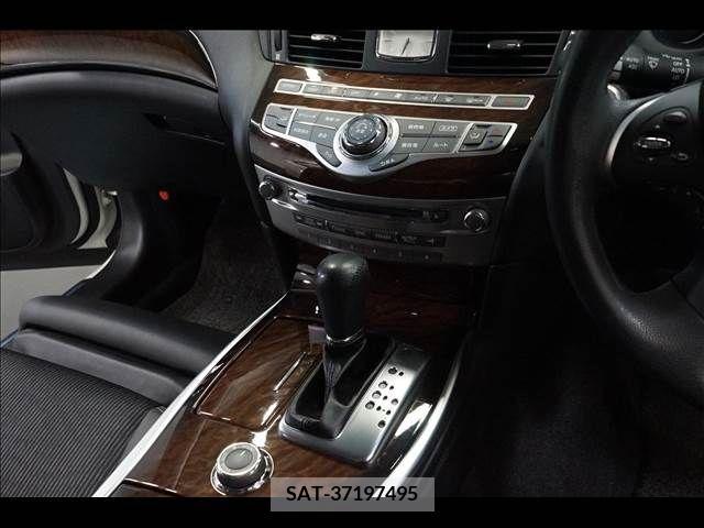 Nissan FUGA 2010-07 353868-11