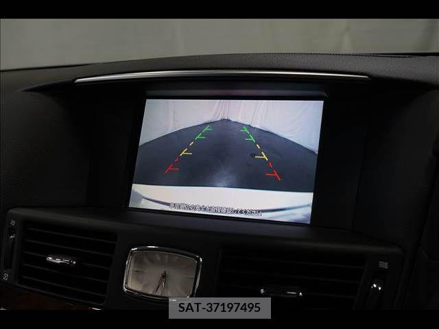 Nissan FUGA 2010-07 353868-4