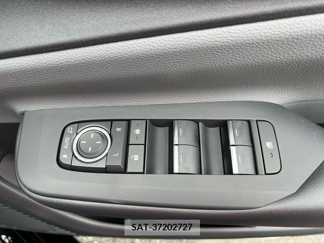 Toyota PRIUS 2024-01 246758-8
