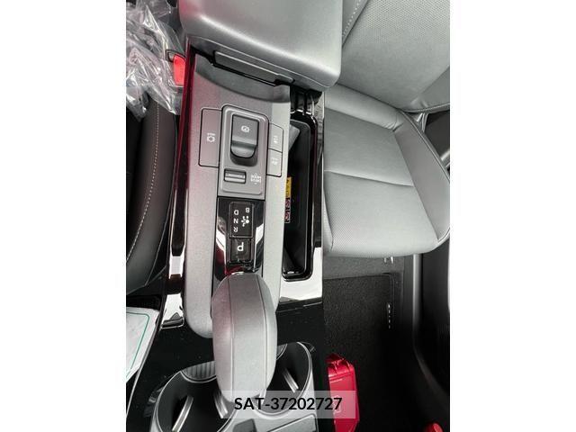 Toyota PRIUS 2024-01 246758-15