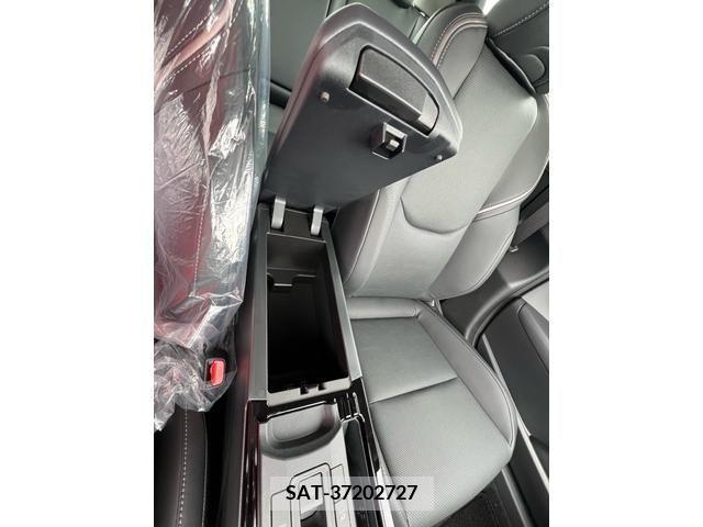 Toyota PRIUS 2024-01 246758-16