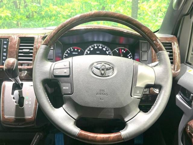 Toyota HIACE VAN 2019-05 17985-11