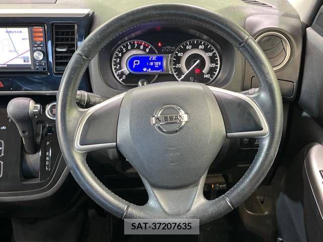 Nissan ROOX 2015-07 323773-8