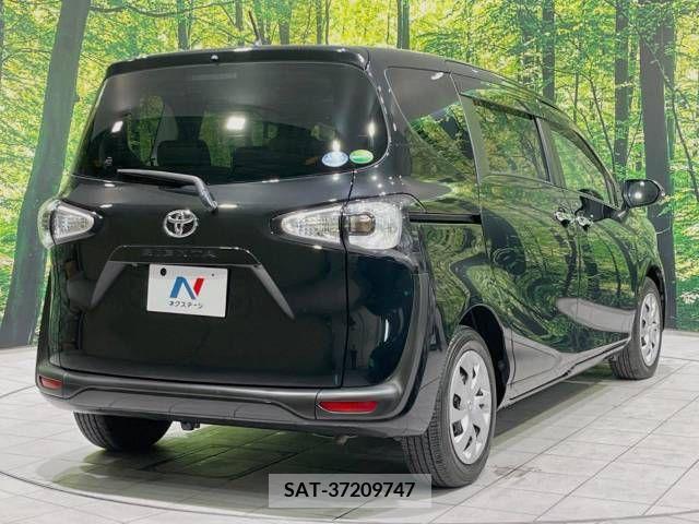 Toyota SIENTA 2016-10 224109-17