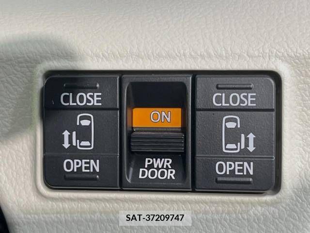 Toyota SIENTA 2016-10 224109-5