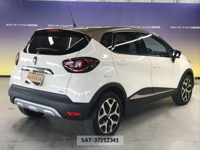 Renault CAPTUR 2018-01 283079-9