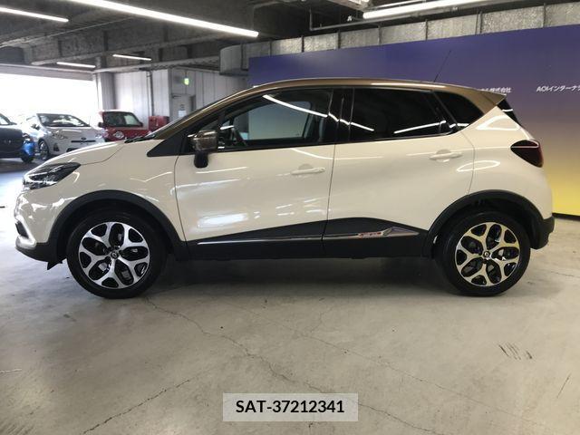 Renault CAPTUR 2018-01 283079-5
