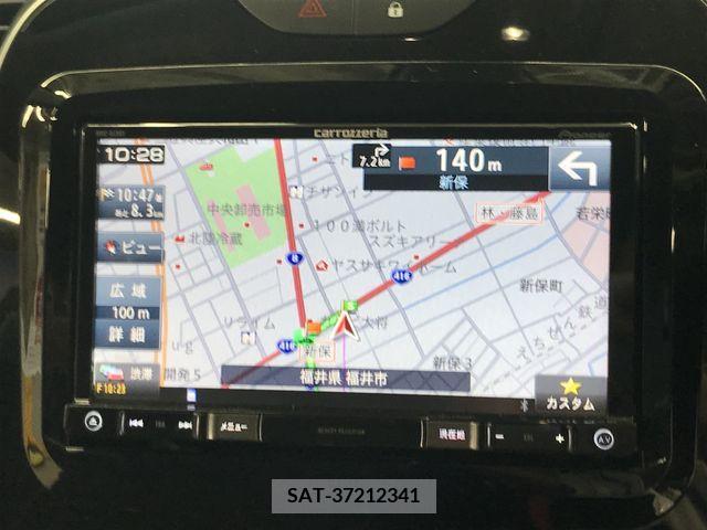 Renault CAPTUR 2018-01 283079-2