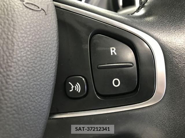 Renault CAPTUR 2018-01 283079-18