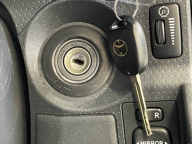 Toyota FJ CRUISER 2010-11 8488-7