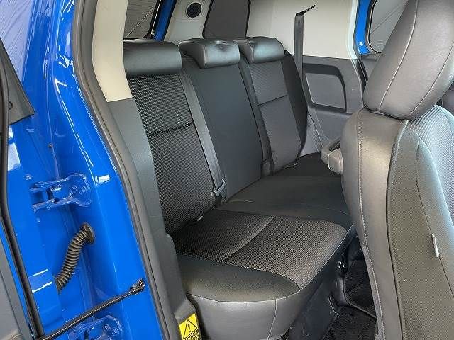 Toyota FJ CRUISER 2010-11 8488-5