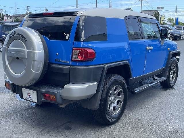 Toyota FJ CRUISER 2010-11 8488-13