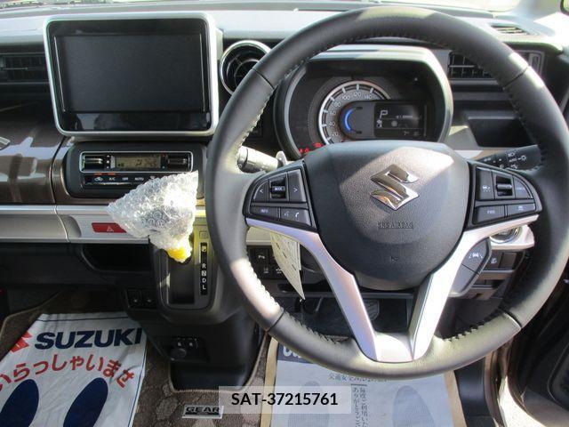 Suzuki SPACIA 2023-09 231195-17