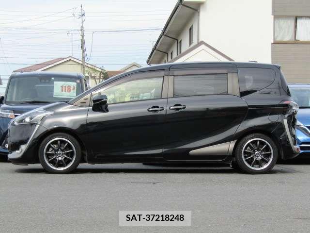Toyota SIENTA 2017-09 325970-7