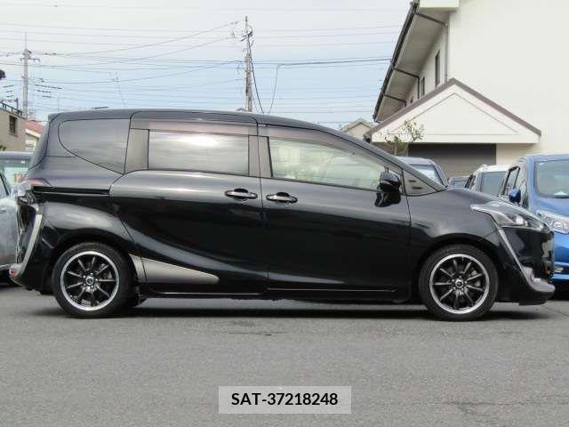 Toyota SIENTA 2017-09 325970-6