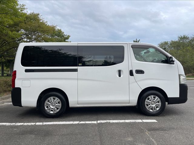 Nissan NV350 Caravan 2015-05 17056-6