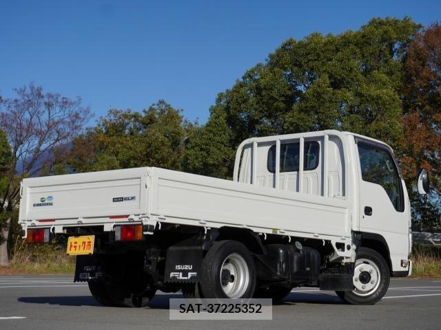 Isuzu ELF TRUCK 2016-09 207793-1