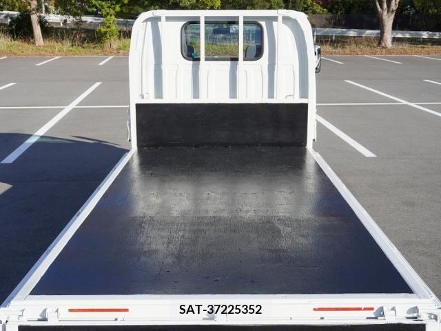 Isuzu ELF TRUCK 2016-09 207793-4
