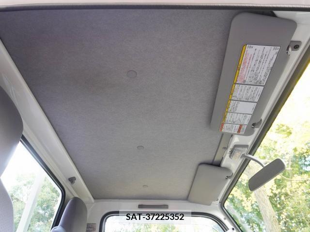 Isuzu ELF TRUCK 2016-09 207793-26