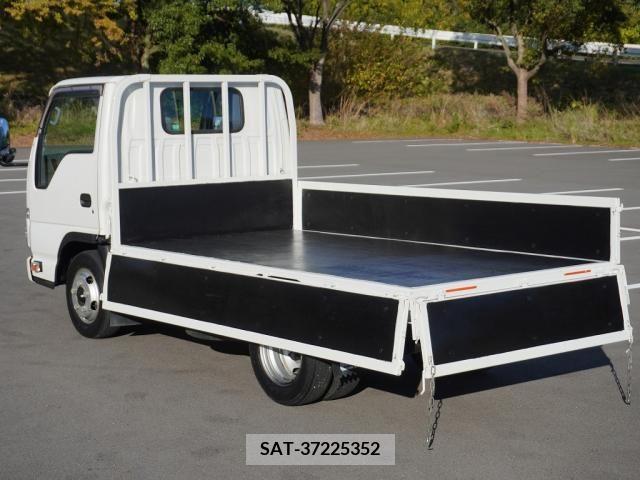 Isuzu ELF TRUCK 2016-09 207793-13