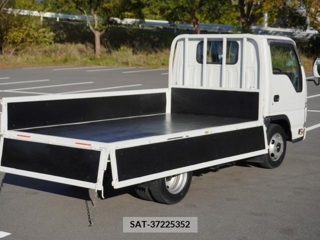 Isuzu ELF TRUCK 2016-09 207793-11