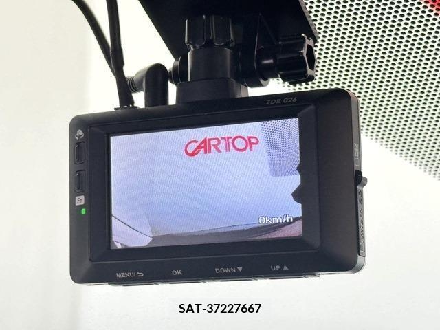 Toyota PRIUS PHV 2019-09 322603-11