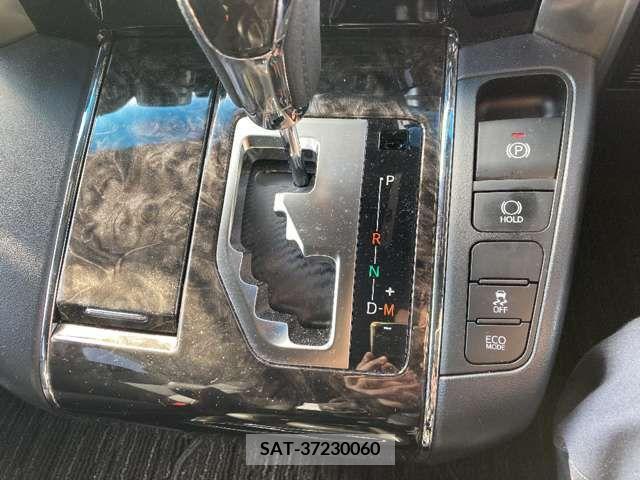 Toyota ALPHARD 2022-05 221891-8