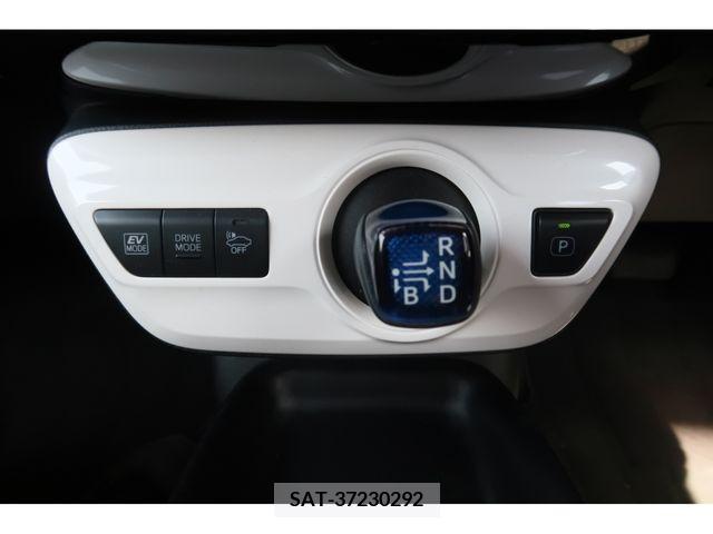 Toyota PRIUS 2017-09 246719-16