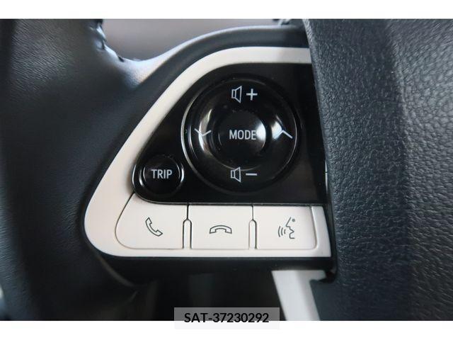 Toyota PRIUS 2017-09 246719-8
