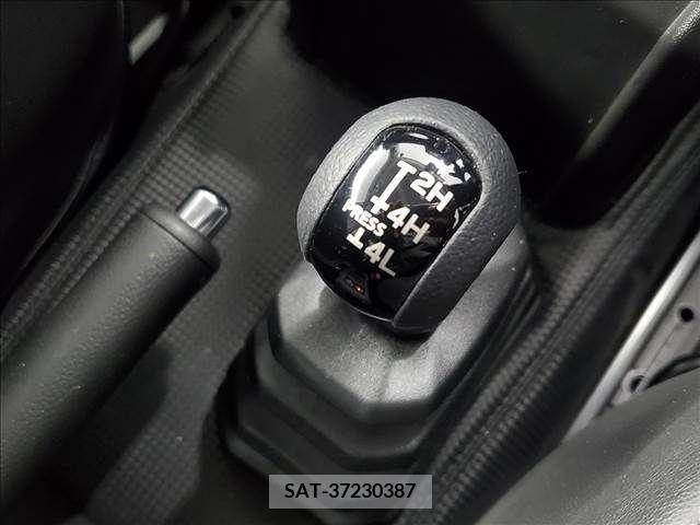 Suzuki JIMNY SIERRA 2018-07 238561-9