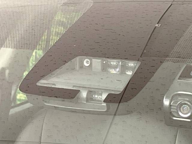 Toyota AQUA 2018-05 189013-3