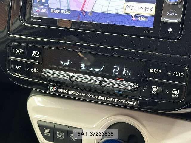 Toyota PRIUS 2016-06 209730-11