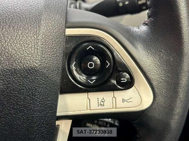 Toyota PRIUS 2016-06 209730-6