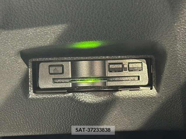 Toyota PRIUS 2016-06 209730-4