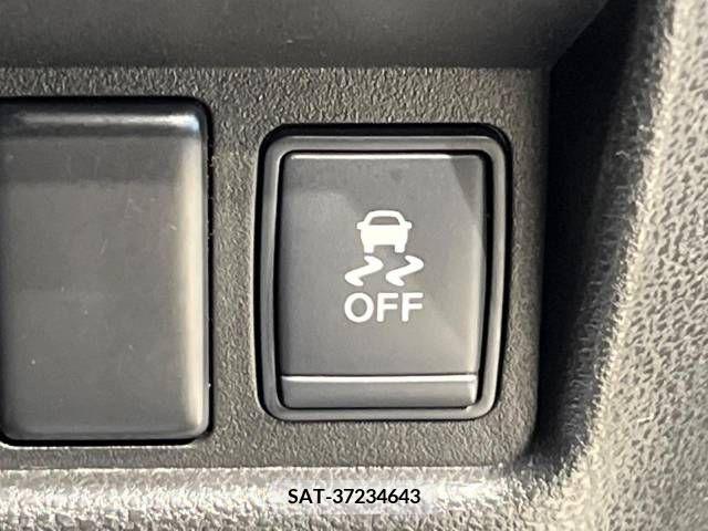Nissan JUKE 2011-11 302517-6