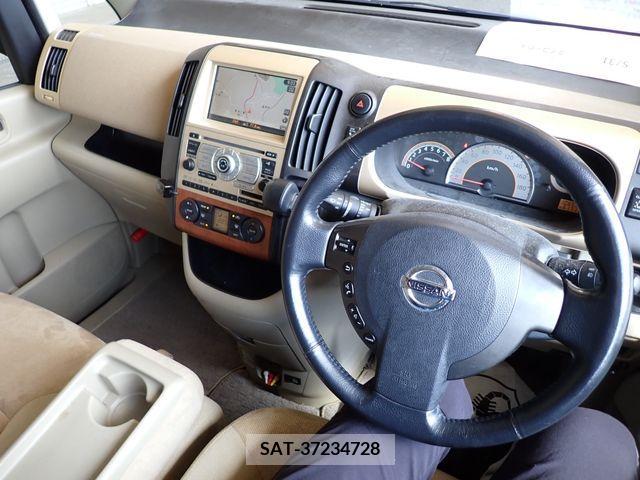 Nissan SERENA 2007-02 284340-14