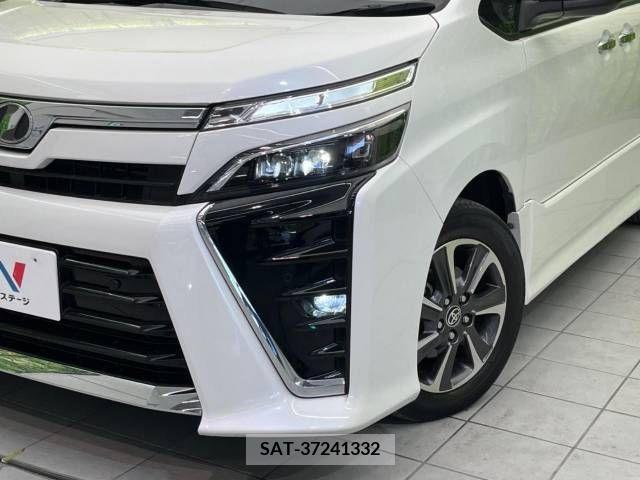 Toyota VOXY 2020-01 370315-13
