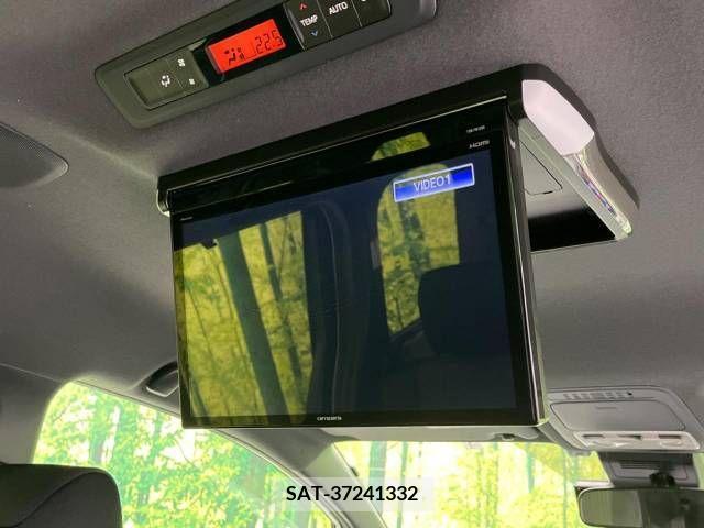Toyota VOXY 2020-01 370315-2
