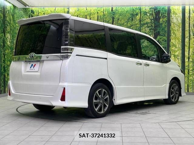 Toyota VOXY 2020-01 370315-18