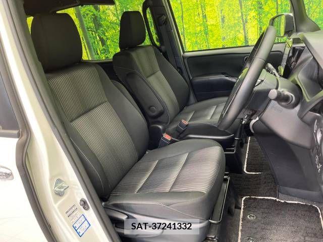 Toyota VOXY 2020-01 370315-8