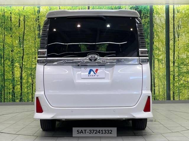 Toyota VOXY 2020-01 370315-16