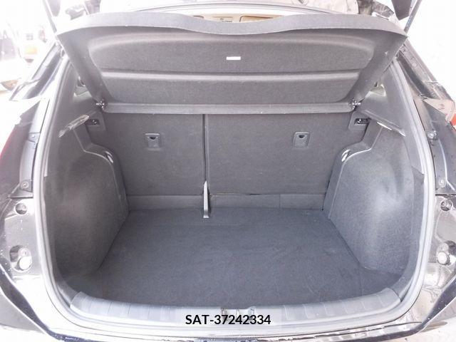 Nissan KICKS 2021-03 209225-19
