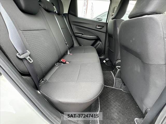 Suzuki SWIFT 2021-10 320956-18