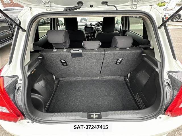 Suzuki SWIFT 2021-10 320956-20