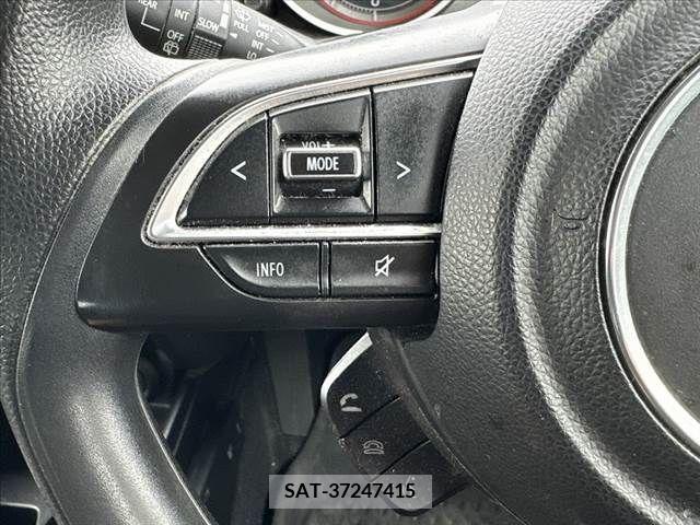 Suzuki SWIFT 2021-10 320956-7